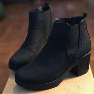 Boohoo Chunky Cleated Chelsea Boots